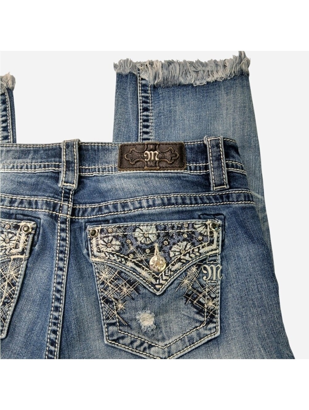 Miss Me Women Capri Jeans 30 Low Rise Rhinestone Flap Pockets Frayed Blue Y2K